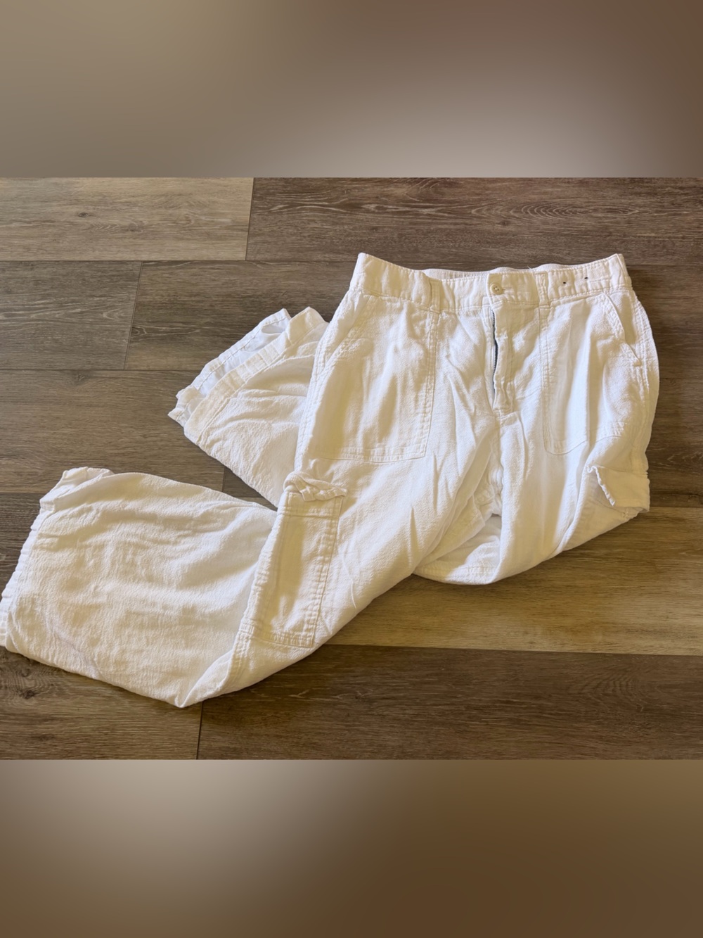 Hollister Ultra High Rise Vintage Baggy Pant - Size Large Short